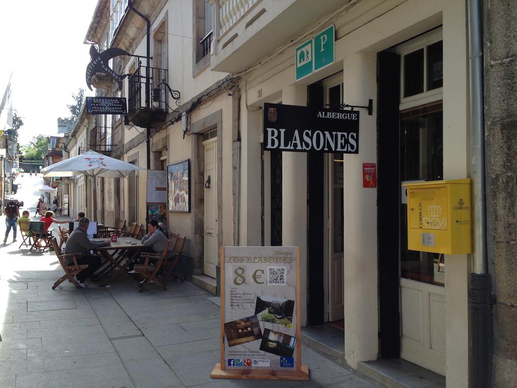 Albergue Los Blasones Sarria Buitenkant foto